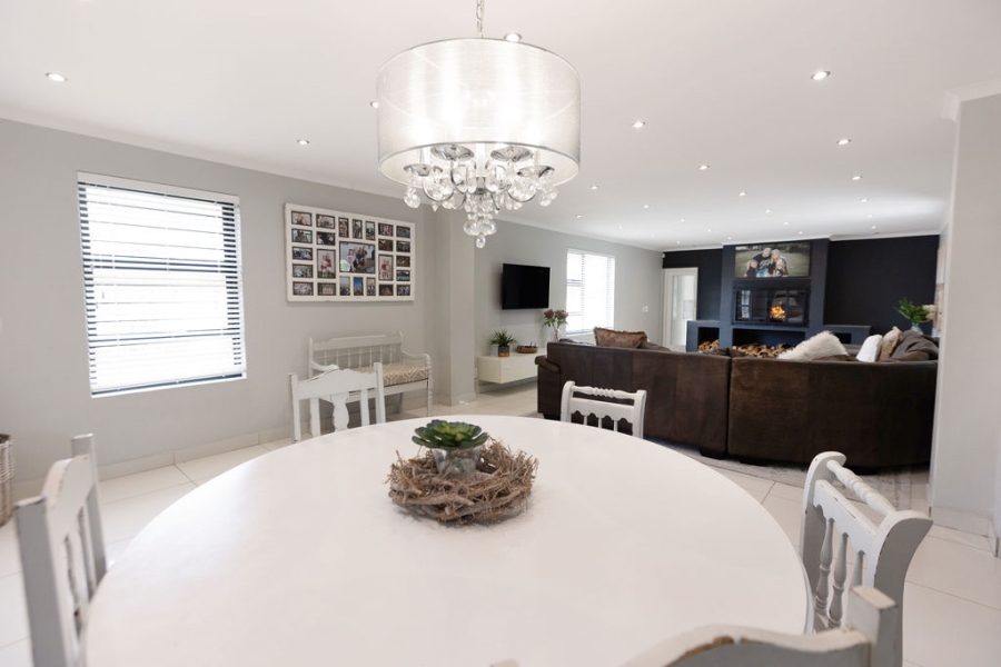 4 Bedroom Property for Sale in De Bron Western Cape